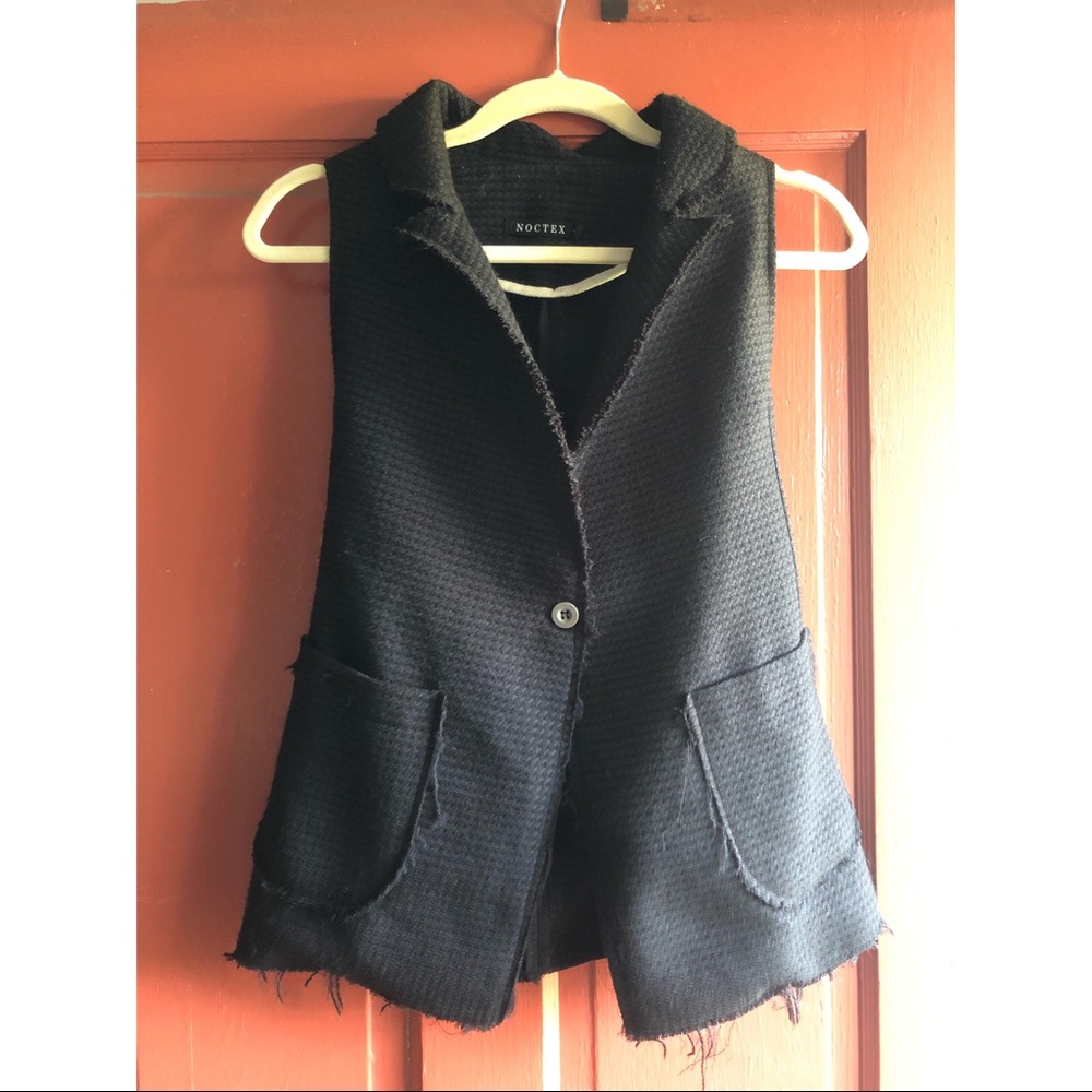 Noctex deconstructed wool vest size large